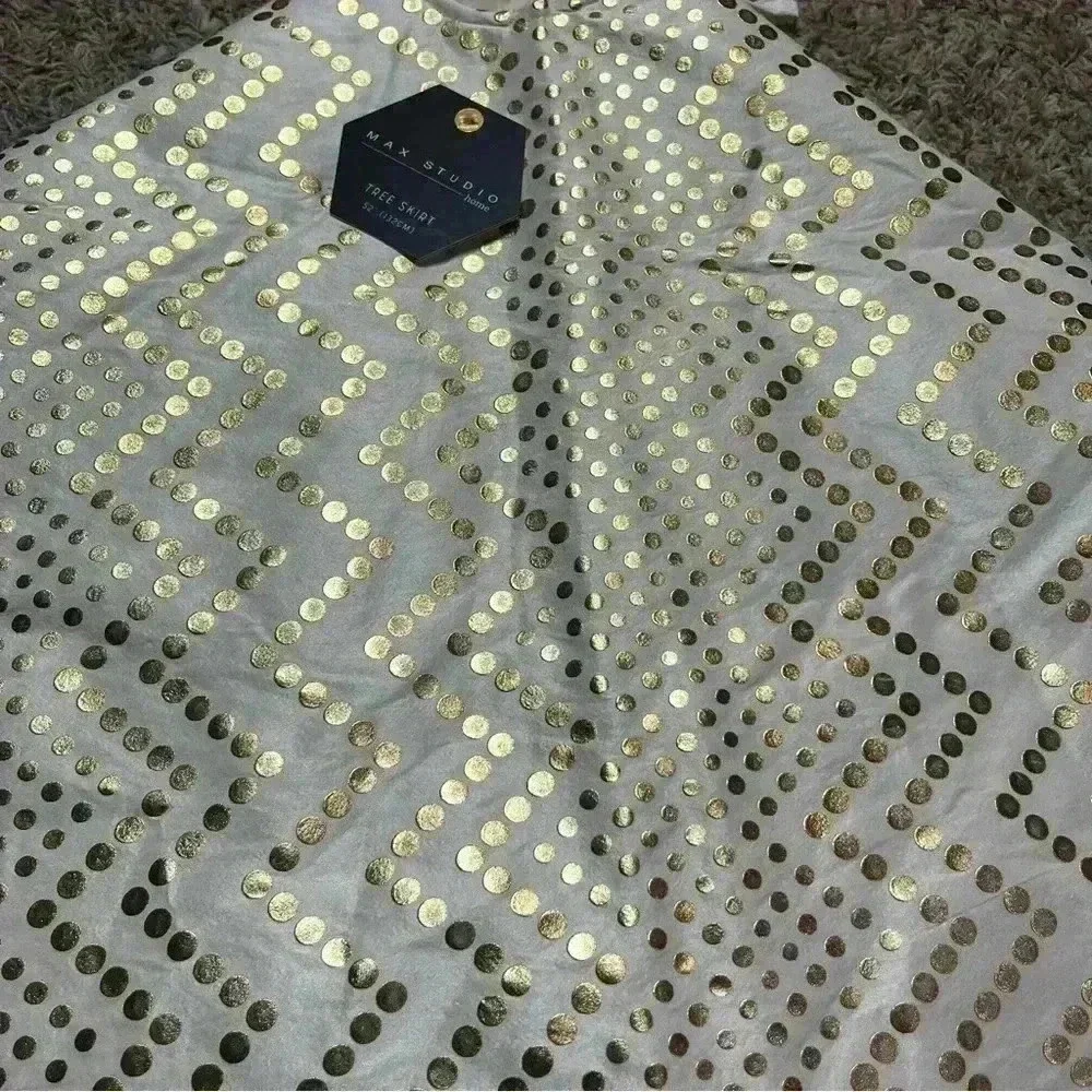 Max Studio Tree Skirt Holiday Christmas Cream Gold Dots Tie Closure‎ 52” NWT